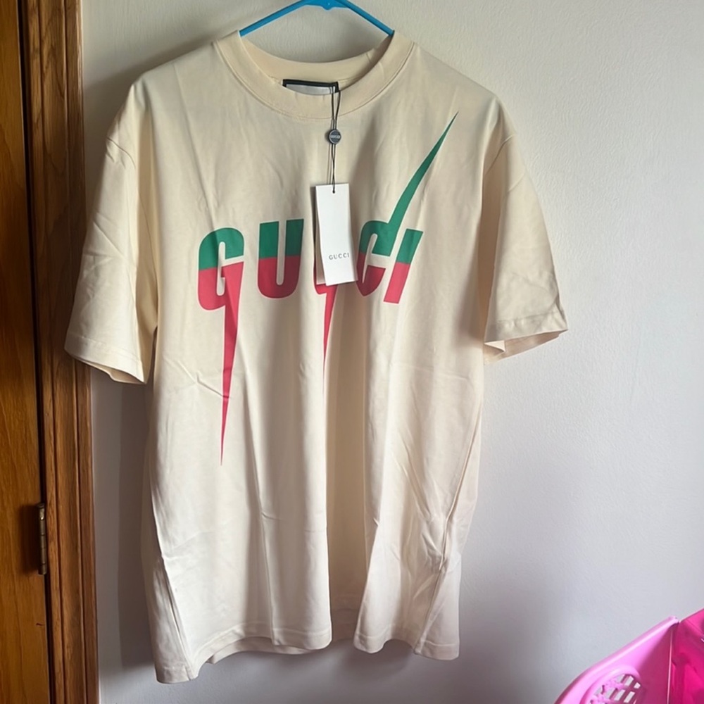 Gucci tshirt